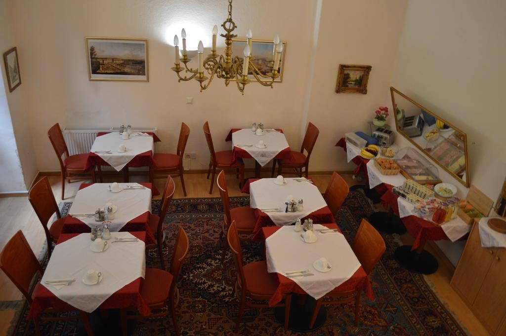 Hotel Pension Walzerstadt Vienna Luaran gambar