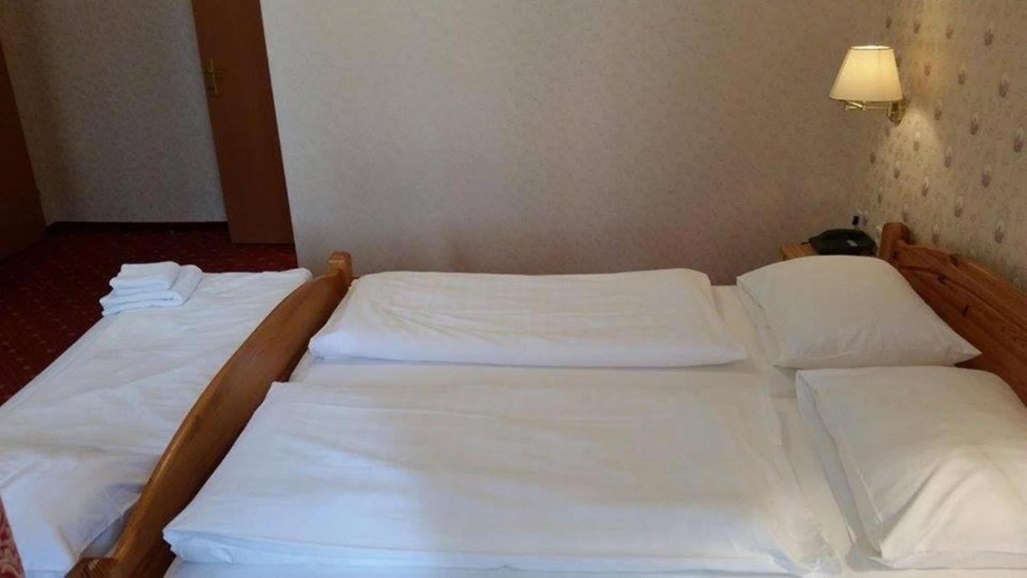 Hotel Pension Walzerstadt Vienna Luaran gambar